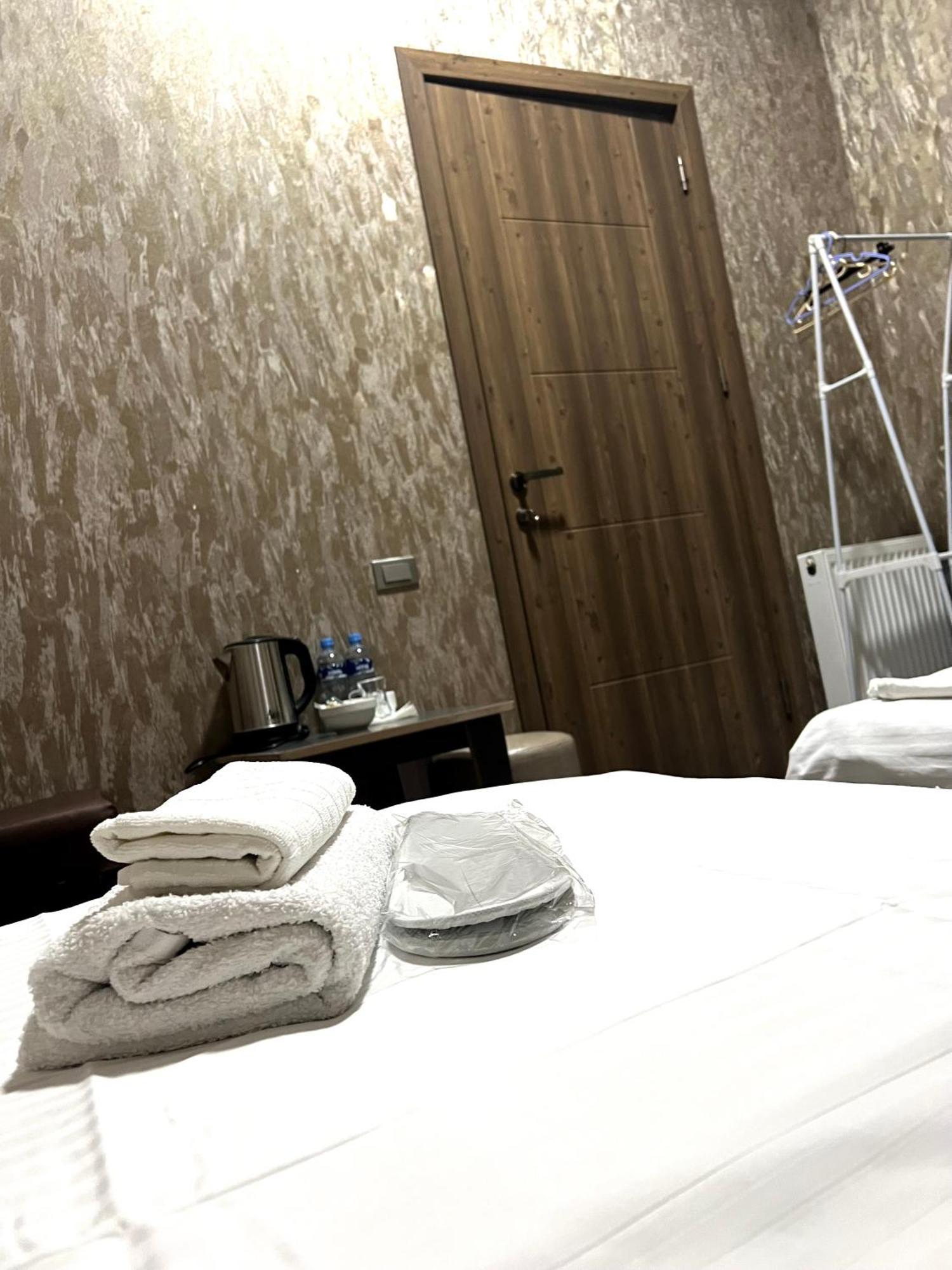 Hotel 6 Tbilisi Eksteriør billede