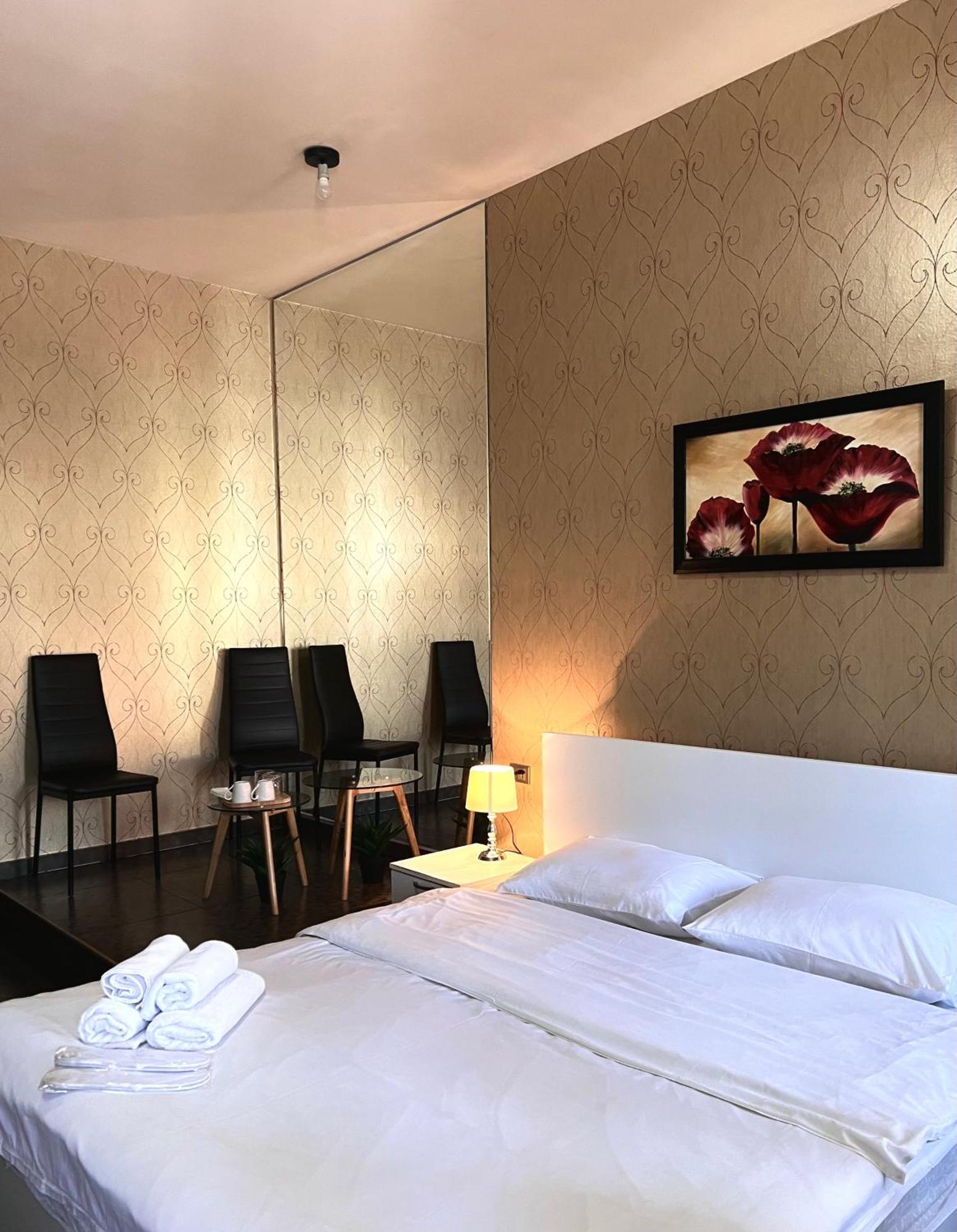 Hotel 6 Tbilisi Eksteriør billede
