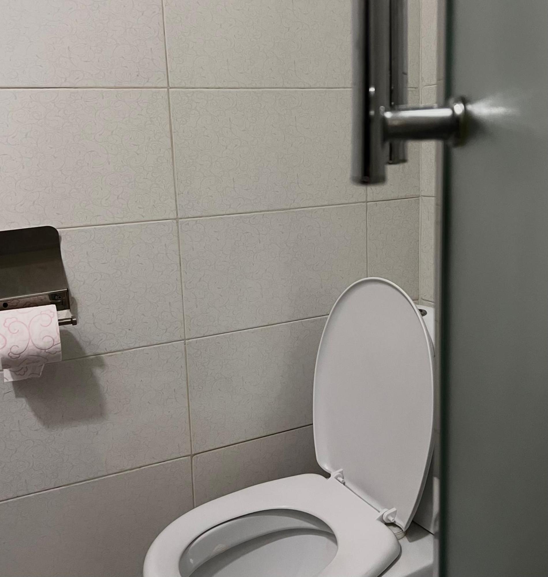 Hotel 6 Tbilisi Eksteriør billede
